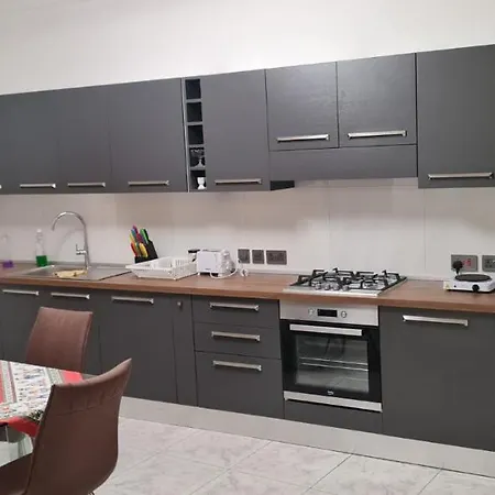 Nice 3 Bedrooms Flat At Saint Paul Bay Apartment